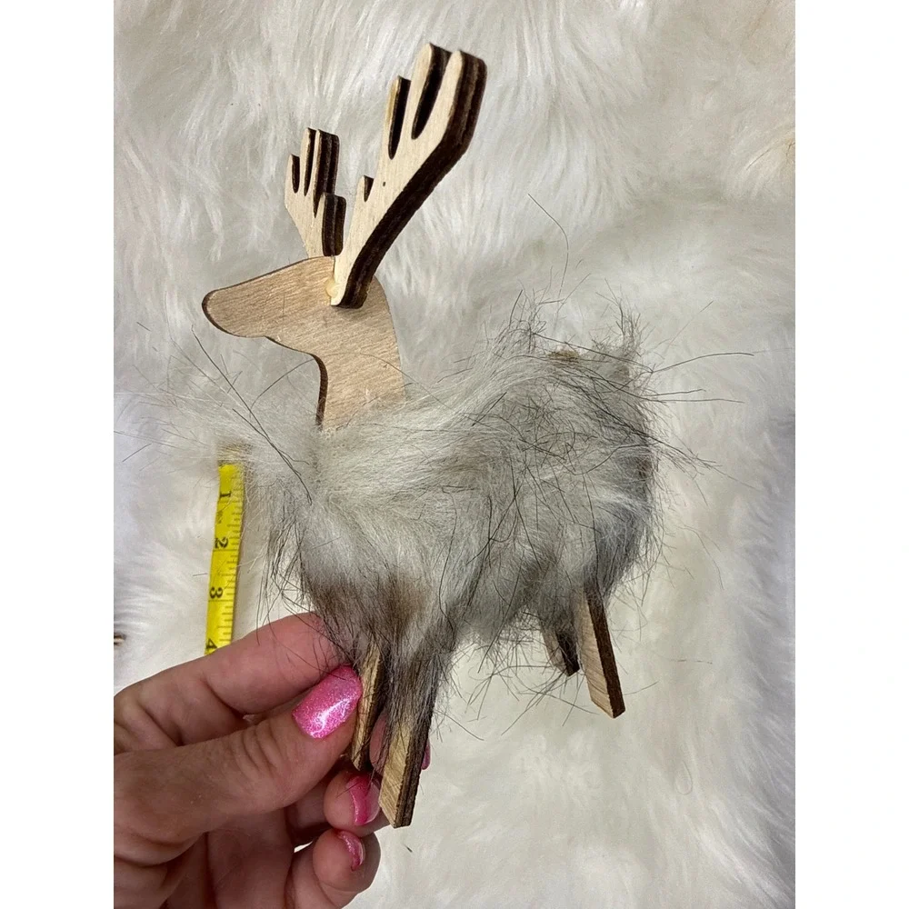 Unbranded handcrafted reindeer